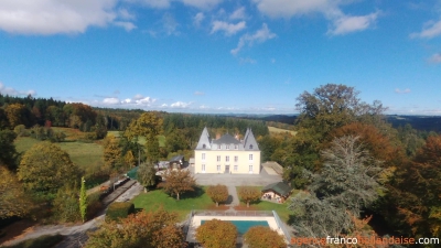 Gerenoveerd château met zakelijke mogelijkheden