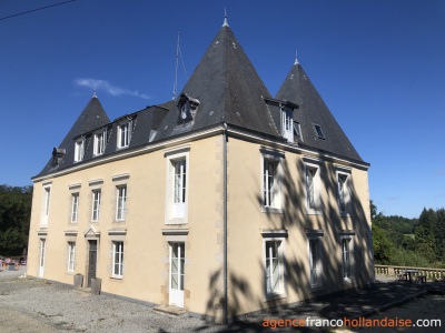 Gerenoveerd château met zakelijke mogelijkheden