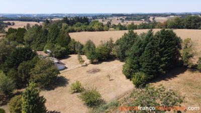 Bouwperceel tussen dorp en weilanden