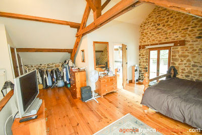 Gerenoveerde longère boerderij met gîte