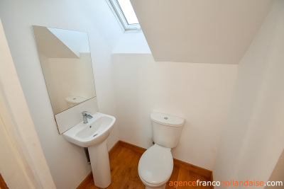 Huis met gîte en diverse schuren