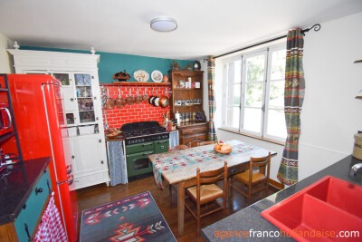 Huis met appartement en prachtig uitzicht