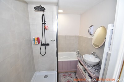 Huis met appartement en prachtig uitzicht