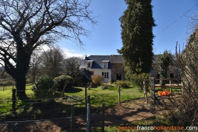 Huis met appartement en prachtig uitzicht