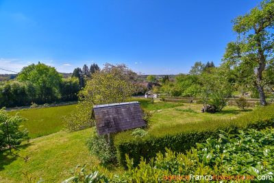 Twee woningen, 11 hectare en rust