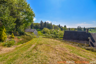 Twee woningen, 11 hectare en rust