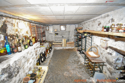 Twee woningen, 11 hectare en rust
