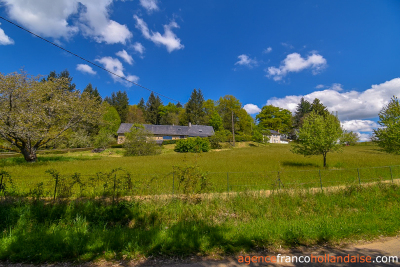 Twee woningen, 11 hectare en rust