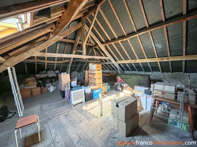 Karakteristiek herenhuis met schuur en grond