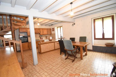 Ruim huis met atelier