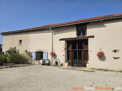 Domein met 3 woningen