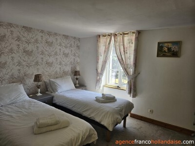 Domein met 3 woningen