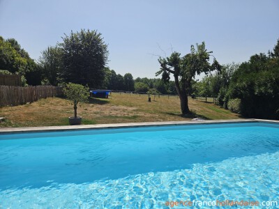 Domein met 3 woningen