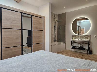 Domein met 3 woningen