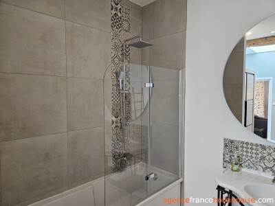Domein met 3 woningen