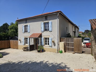 Domein met 3 woningen