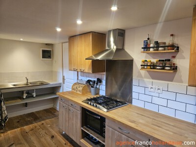 Domein met 3 woningen
