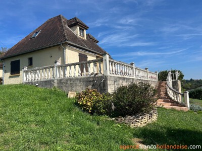 Groot terras en panoramisch uitzicht