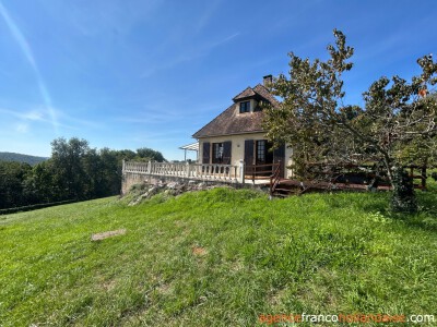 Groot terras en panoramisch uitzicht