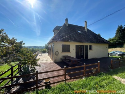 Groot terras en panoramisch uitzicht