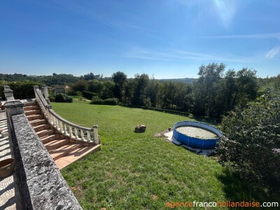 Groot terras en panoramisch uitzicht