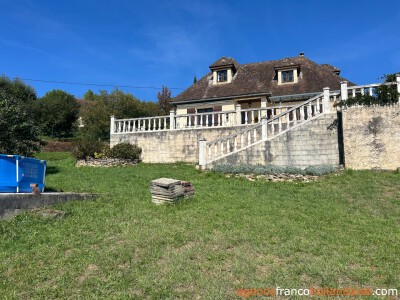 Groot terras en panoramisch uitzicht