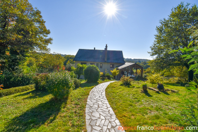 Tussen dorp en weiland 