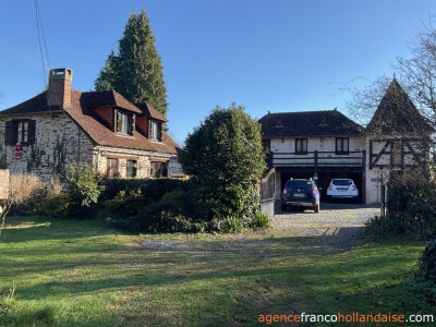 Mini chateau met gastenverblijven